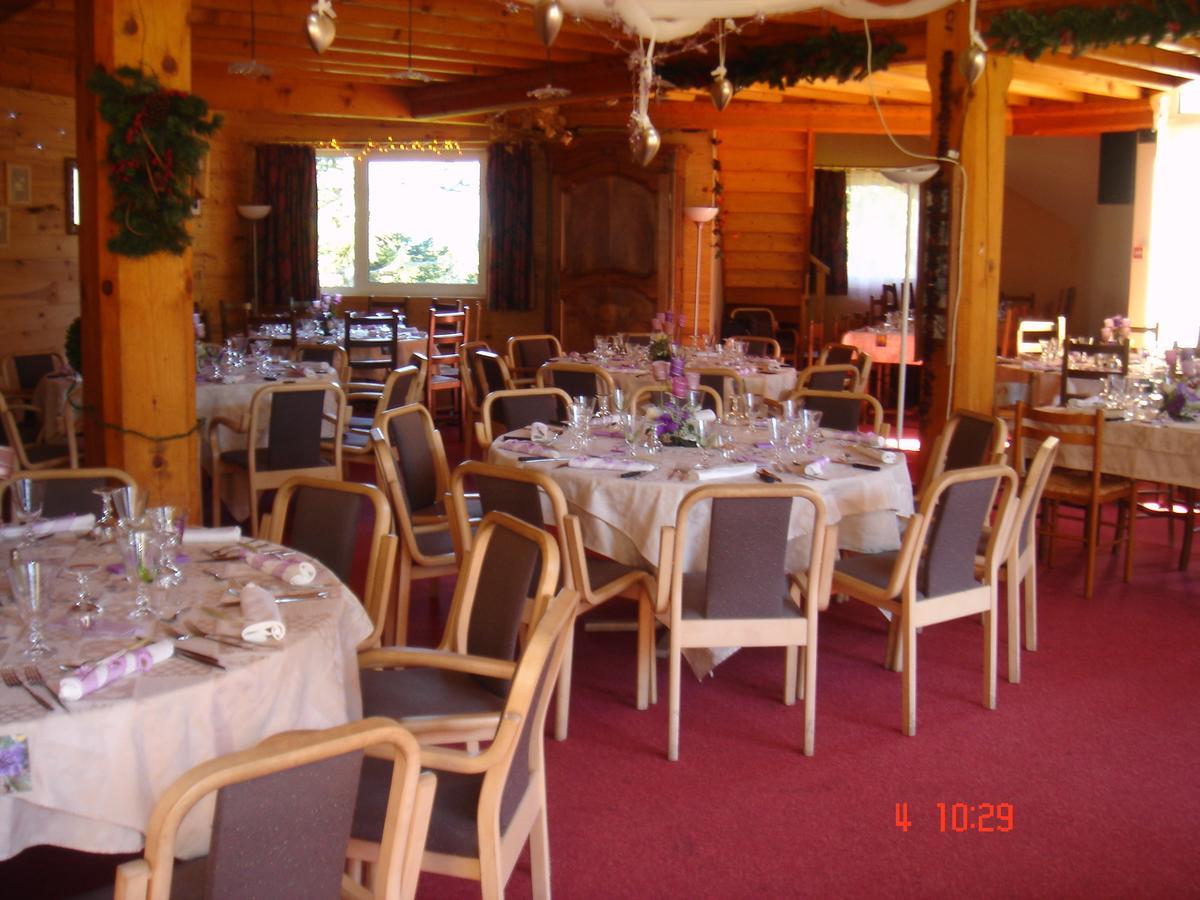 Hotel Cartusia Sarcenas Экстерьер фото