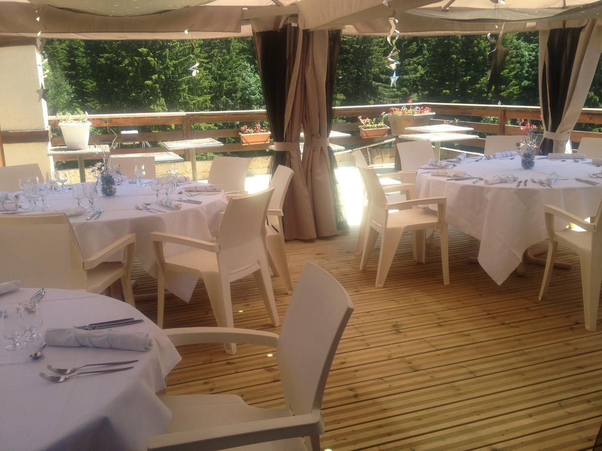 Hotel Cartusia Sarcenas Экстерьер фото