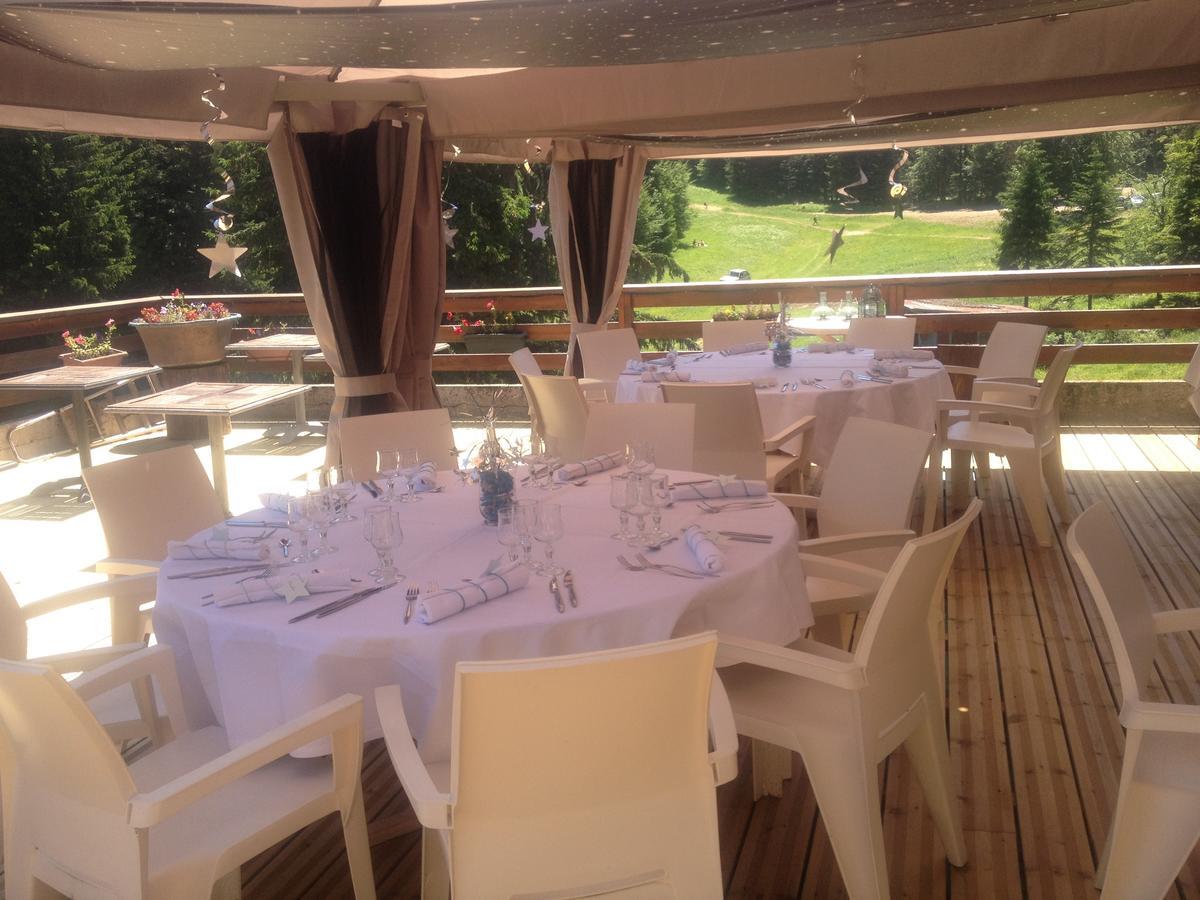 Hotel Cartusia Sarcenas Экстерьер фото